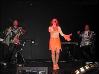  (2003 .)